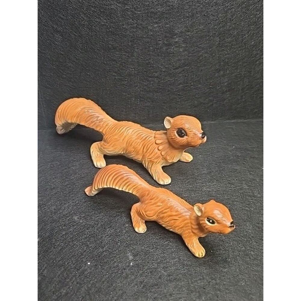 Set of 2 Thriftco Ceramic Brown Squirrel Wall Hanging 9 1/2"& 7" Figurines Japan